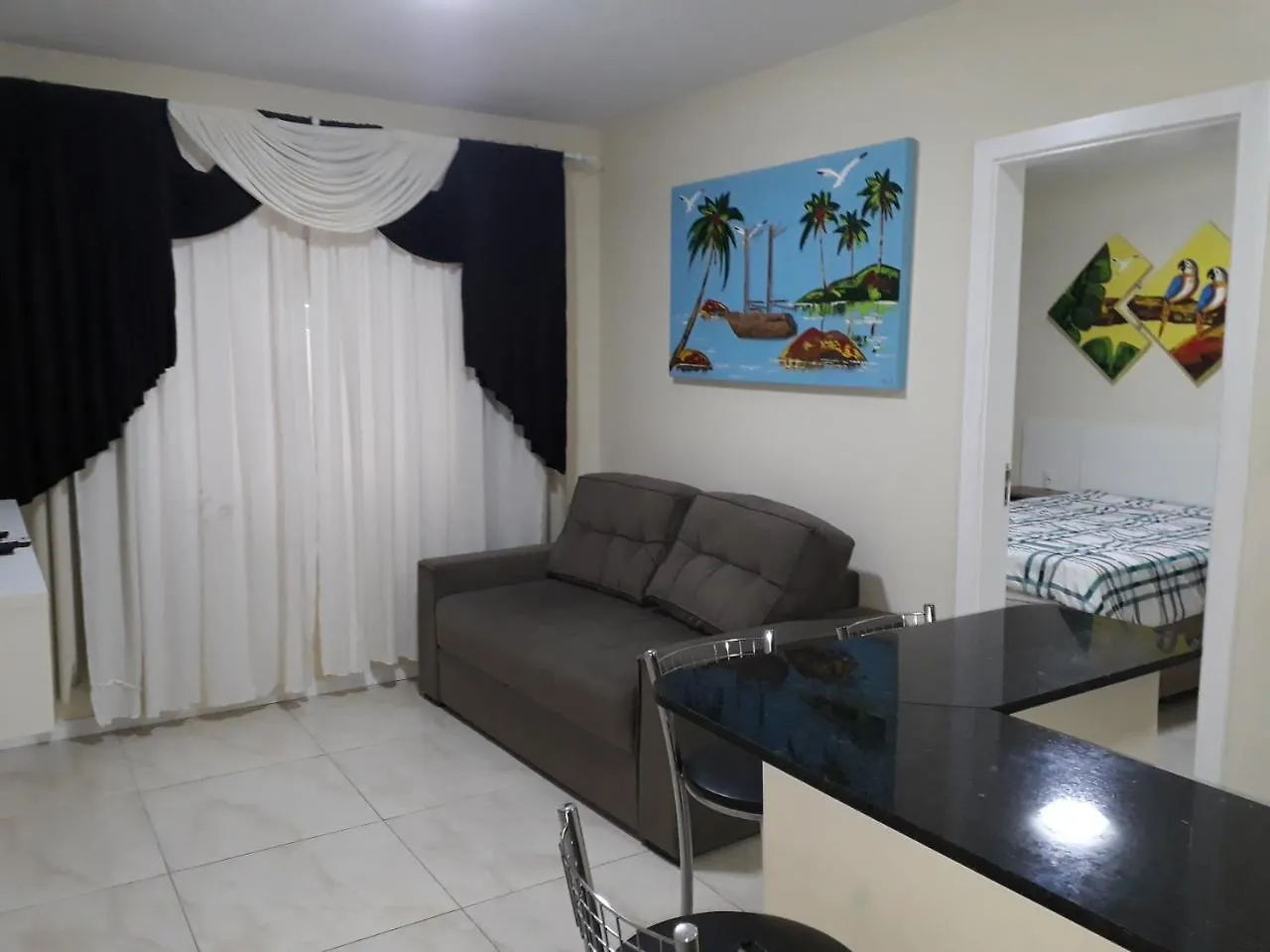 Otimo Apto. 180 Metros Da Praia Balneario Camboriu